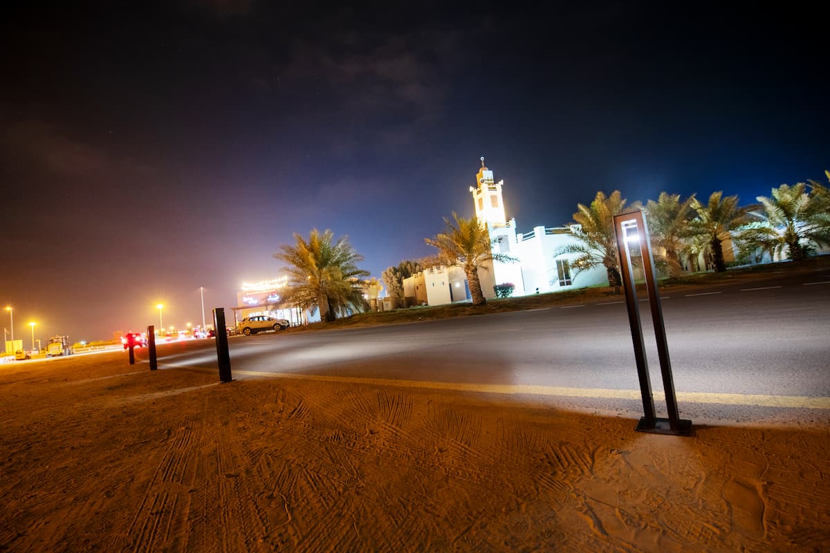 commercial solar pathway landscape lighting bollards