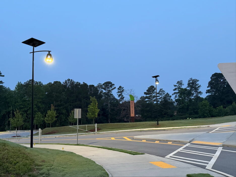 Why Many Cities Are Rethinking Street Lighting Infrastructure&nbsp;