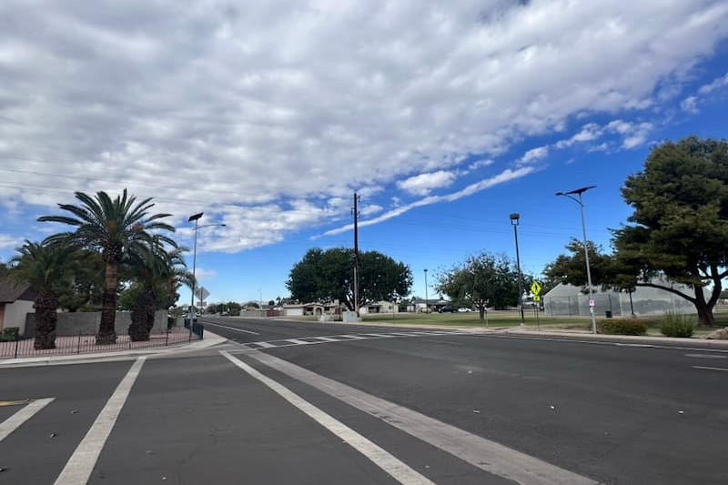 roadway intersection solar street lights