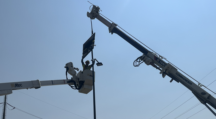 kentucky transportation cabinet solar street light install
